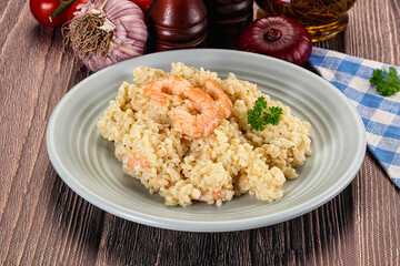 Gourmet risotto with prawn and cheese