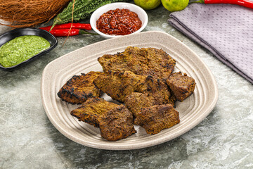 Grilled beef barbecue with spises