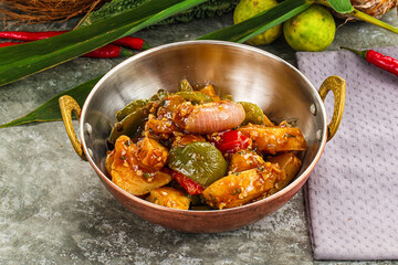 Potato with bell pepper and gravy