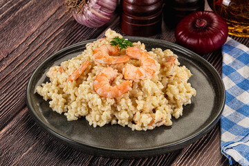 Gourmet risotto with prawn and cheese