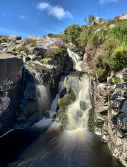 Wasserfall im Wicklow Mountains National Park, Glendalough, Irland