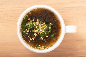 もずくスープ