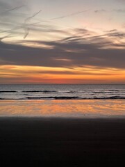 Obraz premium Beautiful beach sunrise