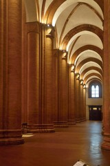 Interno chiesa Santa Maria del Carmine