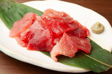 マグロの切り落とし