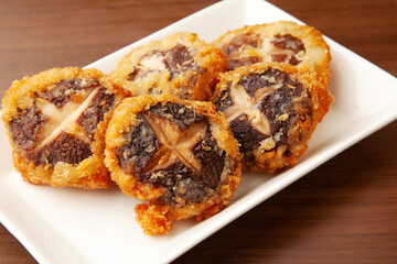 肉詰め椎茸のフライ