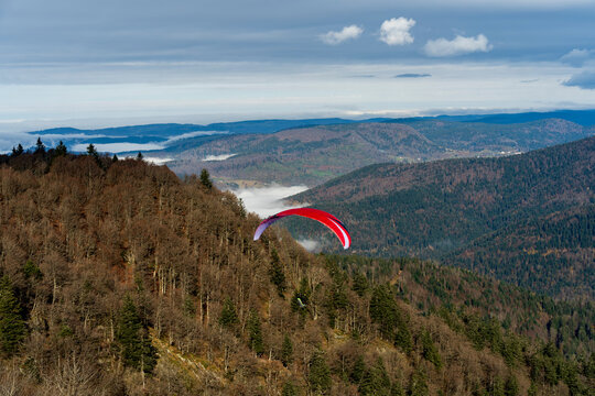 Parapente &agrave; Ballon d'alsace en automne