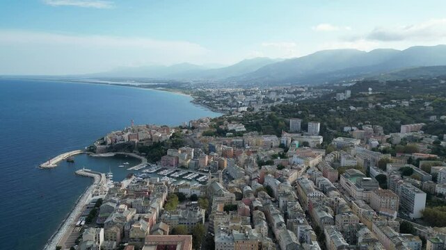 Vue a&eacute;rienne professionnel panoramique au drone de la ville de Bastia en bord de mer m&eacute;dit&eacute;rann&eacute;e, Corse, France