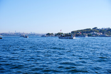 Fototapeta premium Bosporus Strait and Sea of Marmara with tour boats. In İstanbul, Turkey