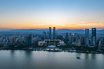 Fototapeta premium country skyline at sunset