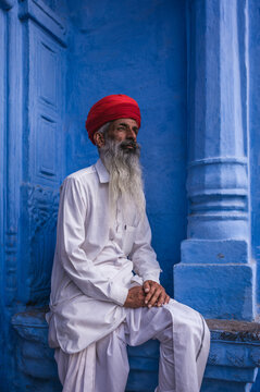 Rajasthani man wearing traditional dress in the blue city, Jodhpur, India