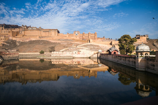 Amer Fort reflected in the river, Jaipur, Rajasthan, India