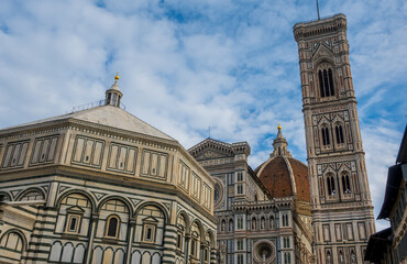 Fototapeta premium Low-angle view of Cathedral of Santa Maria del Fiore (Duomo) in Florence, Italy
