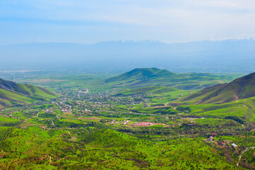 Fototapeta premium Mountain landscape between Samarkand and Shahrisabz