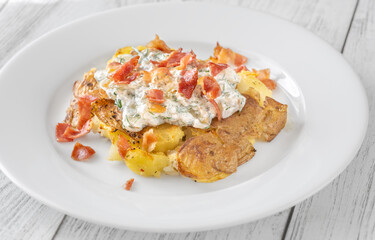 Crispy smashed potatoes