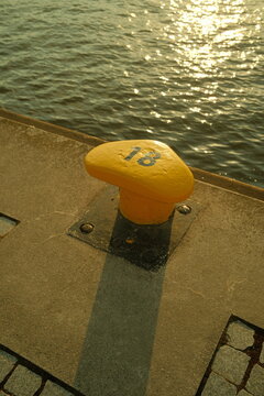 Bollard piers borat Port stop for Large Vessels