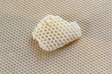 wax from beeswax, light and dark wax, bad and good wax