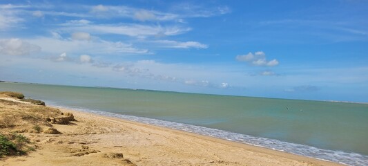 Naturaleza: entre las arenas y el azul del universo 