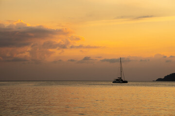 Fototapeta premium sunset in the sea