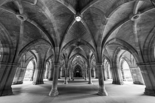 Cloisters of Glasgow University - UK - Powered by Adobe