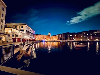 Naklejka premium city at night