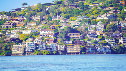 Homes on the water in Marin County California