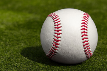 硬式野球ボール

