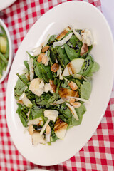Spinach and Pear Salad with Almonds and Balsamic Glaze