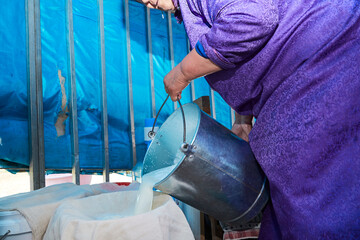 The process of making milk tofu using traditional techniques in a yurt