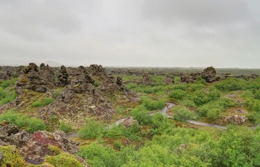 Dimmuborgir, promenade dans les champs de lave en Islande