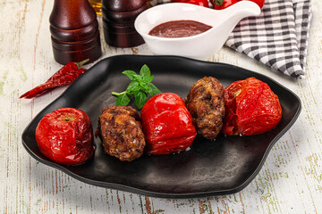 Turkish cuisine - Domatesli Kebab with tomato