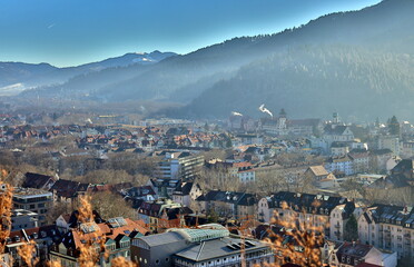 Der Osten von Freiburg im Winter bei Inversionswetter