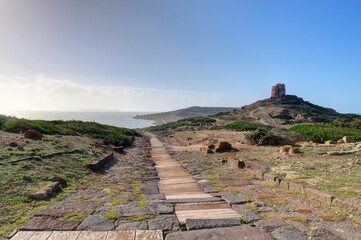 Capo san Marco près d'Oristano en Sardaigne et ruines romaines de Tharros