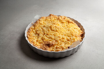 Cake with streusel