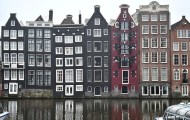 Obraz premium Amsterdam canal architecture 