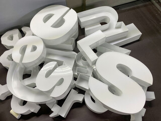 Production of three-dimensional letters from liquid acrylic in production.Make a logo for the store's advertisement.Production of outdoor advertising.