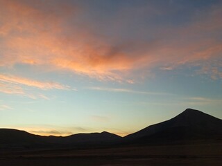 Obraz premium sunset in the mountains