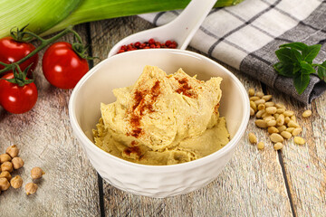 Natural chickpea hummus with paprika