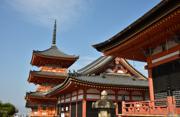 Naklejka premium 世界遺産 清水寺 経堂と三重塔【重要文化財】