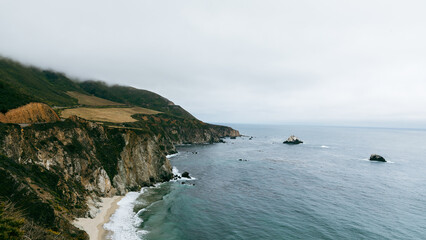 coastal view of pacific ocean © Advaya