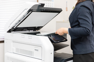 コピー機で印刷する
Printing on a copy machine