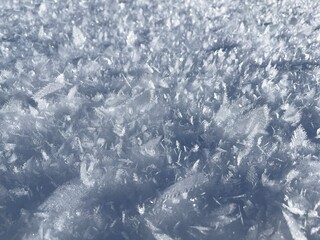 Winterlandschaft und Skifahren