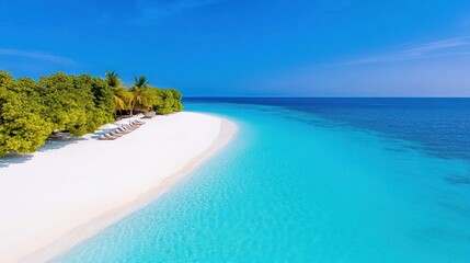 Fototapeta premium Serene tropical beach with clear waters and lush greenery.
