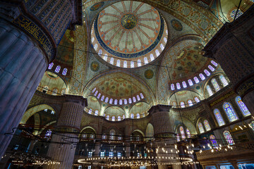 Fototapeta premium Turkiye. Istanbul. The decorated ceilings of the Sultan Ahmed Mosque