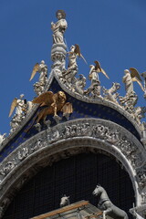 Obraz premium statue Duomo cathedral in Venice Italy
