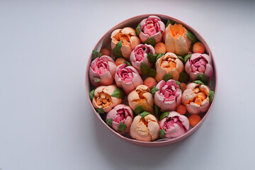 The pink box of marshmallow tulips