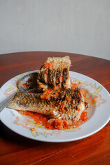 grilled fish with spicy chili sauce