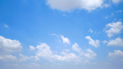 Obraz premium Blue sky and clouds for background