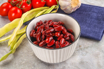 Canned red bean in the bowl