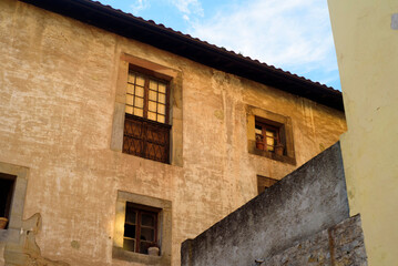 Casa grande antigua en Colunga, Asturias © Darío Peña